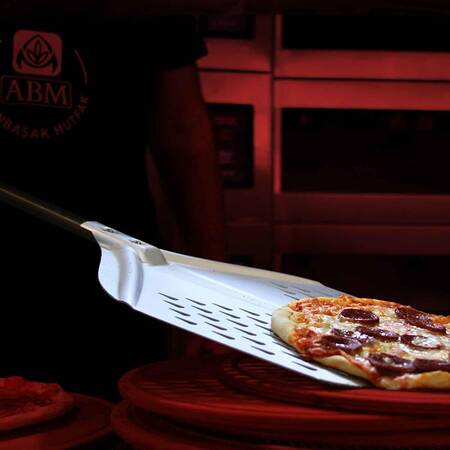 Abm Delikli Pizza Küreği, 30 Cm, Alüminyum, Sap 125 Cm