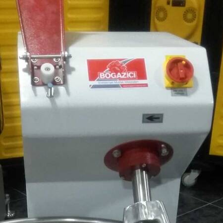 Boğaziçi Hamur Yoğurma Makinesi Kapaklı, 10 Kg