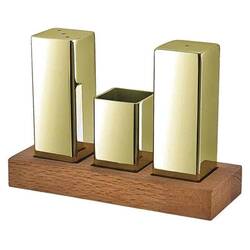 Groovy - Groovy 3'lü Kare Tuzluk Takımı, Ahşap Standlı, Altın Groovy - Groovy 3'lü Kare Tuzluk Takımı, Ahşap Standlı, Altın