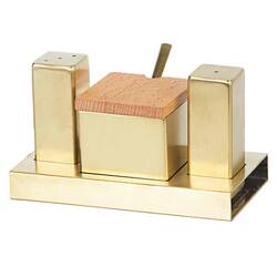 Groovy - Groovy Tuzluk Baharatlık Takımı, 3'lü, Kare, Altın Groovy - Groovy Tuzluk Baharatlık Takımı, 3'lü, Kare, Altın