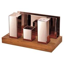 Groovy - Groovy Tuzluk Peçetelik Takımı, Kare, Ahşap Standlı, Bakır Groovy - Groovy Tuzluk Peçetelik Takımı, Kare, Ahşap Standlı, Bakır